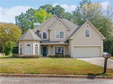 Wonderful 4-bedroom, 2-bath house with 2 living areas in Highland Ridge The home has a living room, dining room, family room, a well laid out kitchen with a dining area and a utility room. . Houses for rent in prattville al by owner